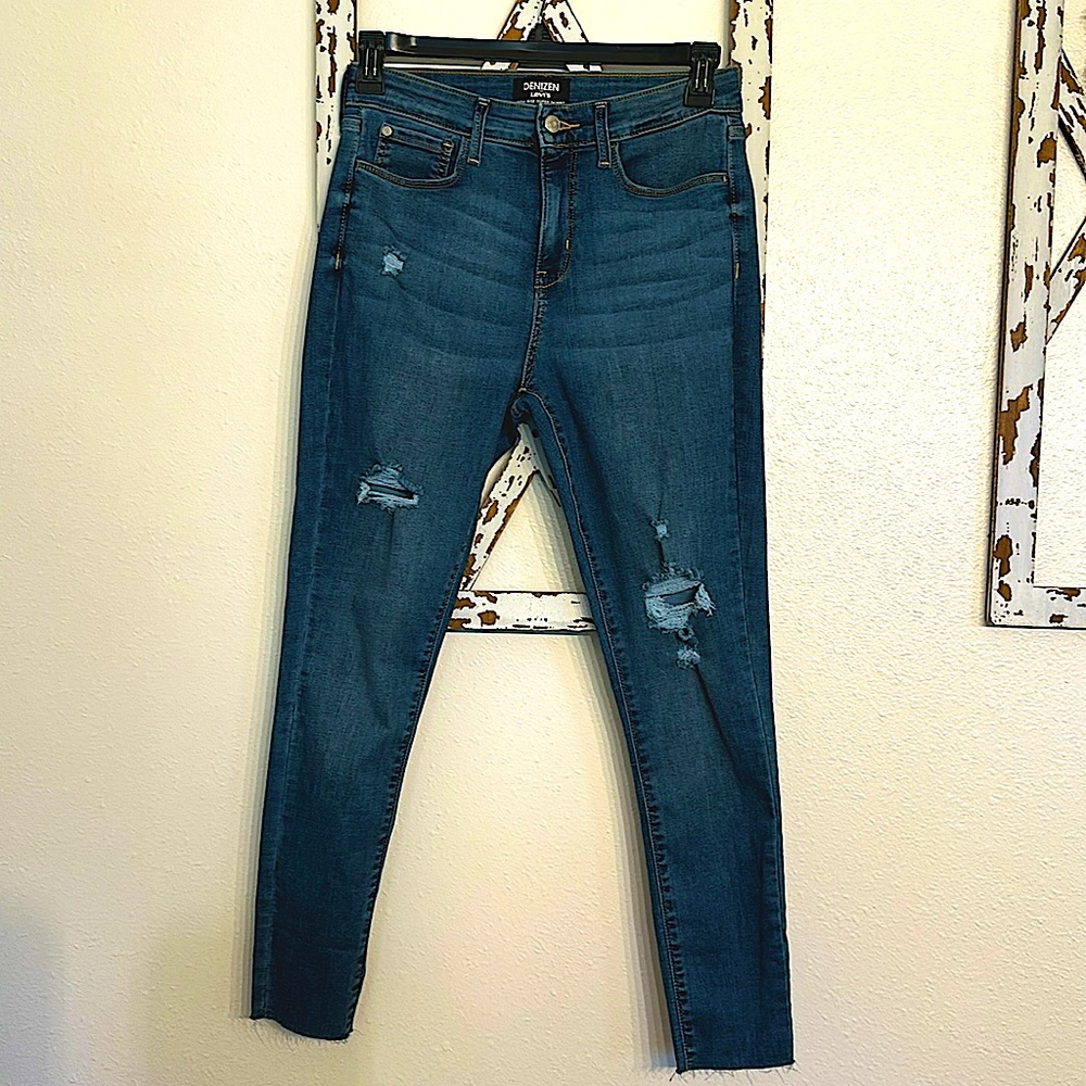 Denizen for Levi’s distressed skinny jeans